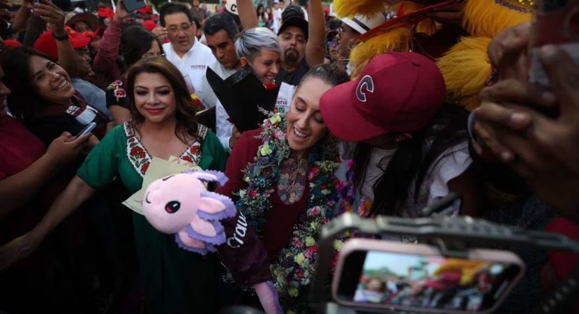 [El Universal] Clara Brugada se compromete a dar mantenimiento y poner computadoras con internet en escuelas de la CDMX