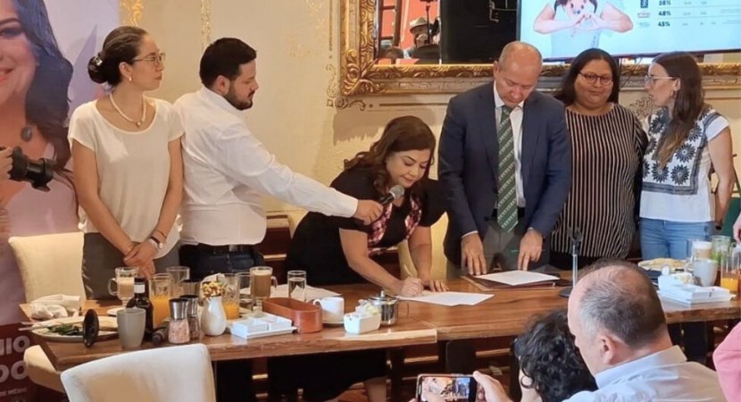 [El Economista] Frente a notario, Clara Brugada asienta no tener cuentas en el extranjero e invita a líderes de oposición a sumarse al proyecto de la 4T